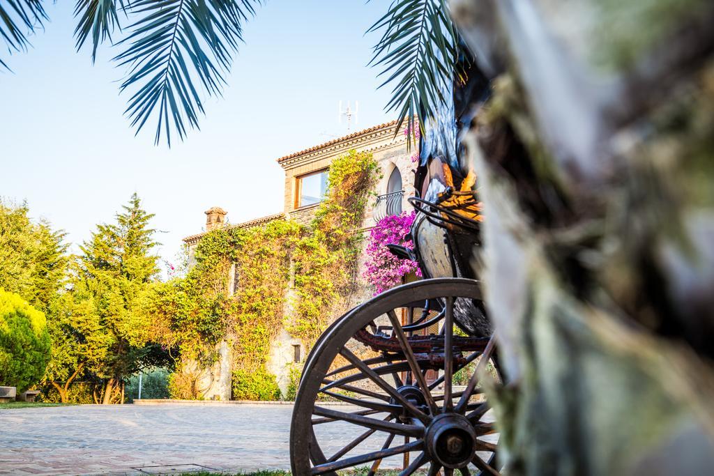 Le Colline Del Gelso-Masseria Mazzei Rossano Exterior foto